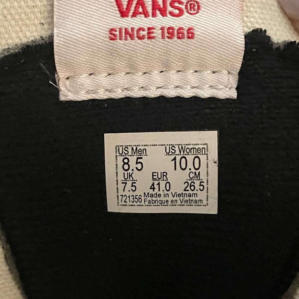 ❌SOLD❌ ⏺️NWT⏺️ Sk8-Hi, Vans Suede lace-up high top - Picture 5 of 8